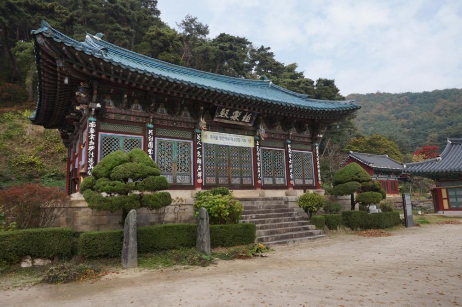 Hyangcheonsa Temple 9