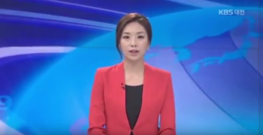 [KBS 대전 뉴스 9] 자연부화 새끼 황새 나는 모습 화면에 포착 이미지